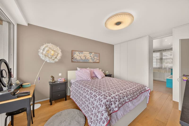 Rare duplex de 4.5 pièces: esprit villa, jardin et vue lac (6)