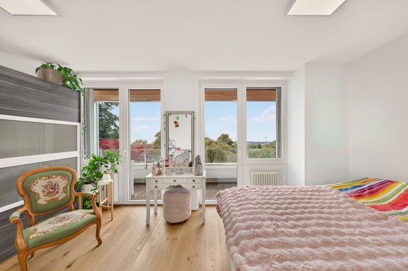 Rare duplex de 4.5 pièces: esprit villa, jardin et vue lac (7)