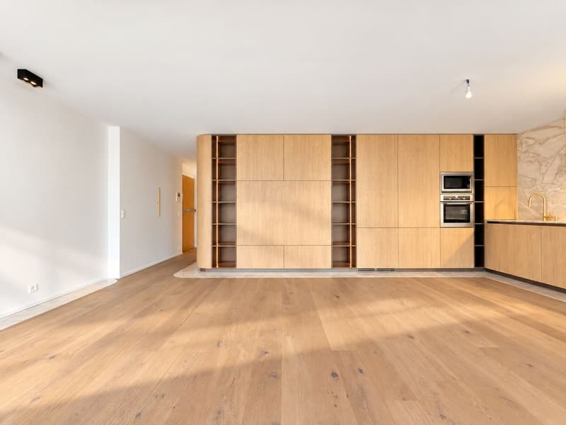 UNE ADRESSE PRIVILÉGIÉE À DEUX PAS DU LAC - ÉLÉGANT APPARTEMENT EN REZ-DE-JARDIN (6)
