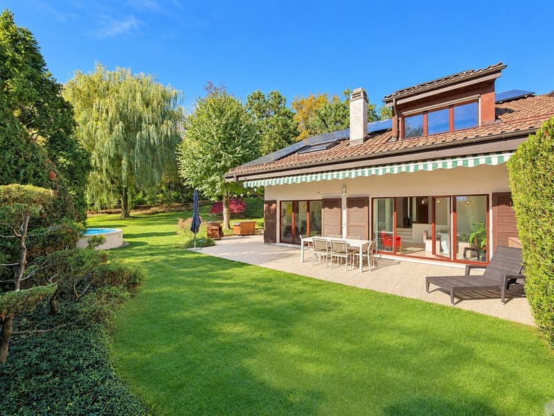 Une villa rénovée au coeur de la nature (1)