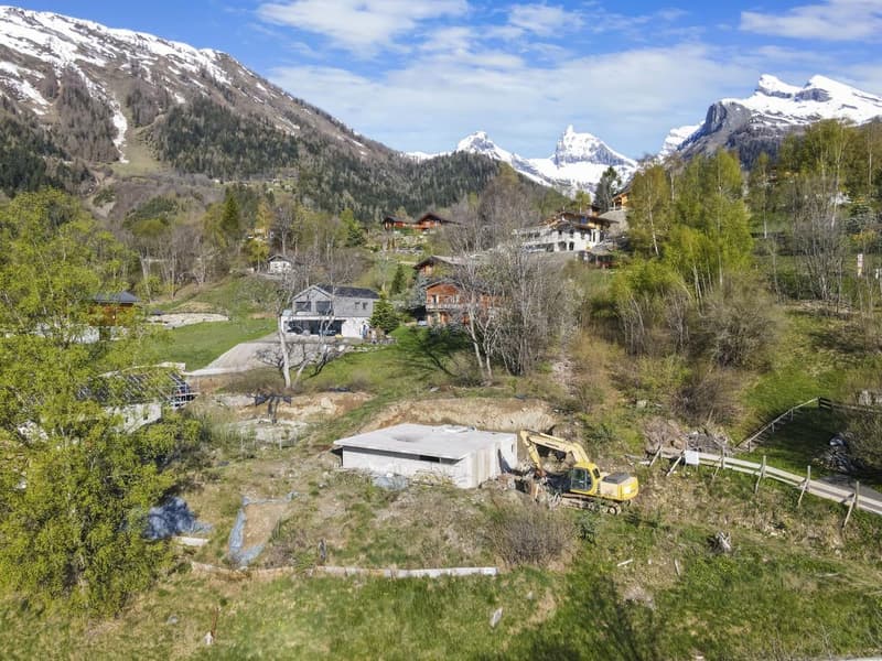 Terreno con permesso di costruire, situato a Dugny, a 5 minuti da Ovronnaz (2)