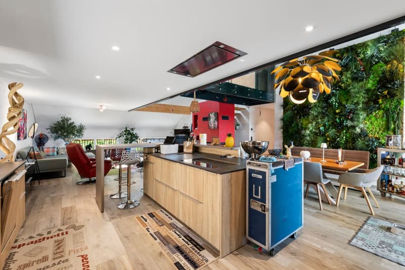 EN EXCLUSIVITE: Un bijoux de 230 m2 situé à 15 minutes d'Epalinges liant luxe, calme et espace. (8)