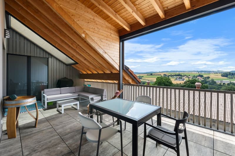 EN EXCLUSIVITE: Un bijoux de 230 m2 situé à 15 minutes d'Epalinges liant luxe, calme et espace. (1)