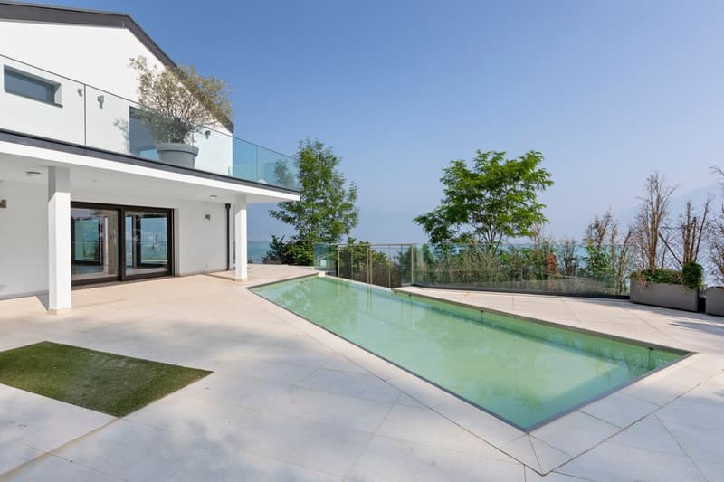 Villa d'eccezione con vista panoramica a Chardonne (11)