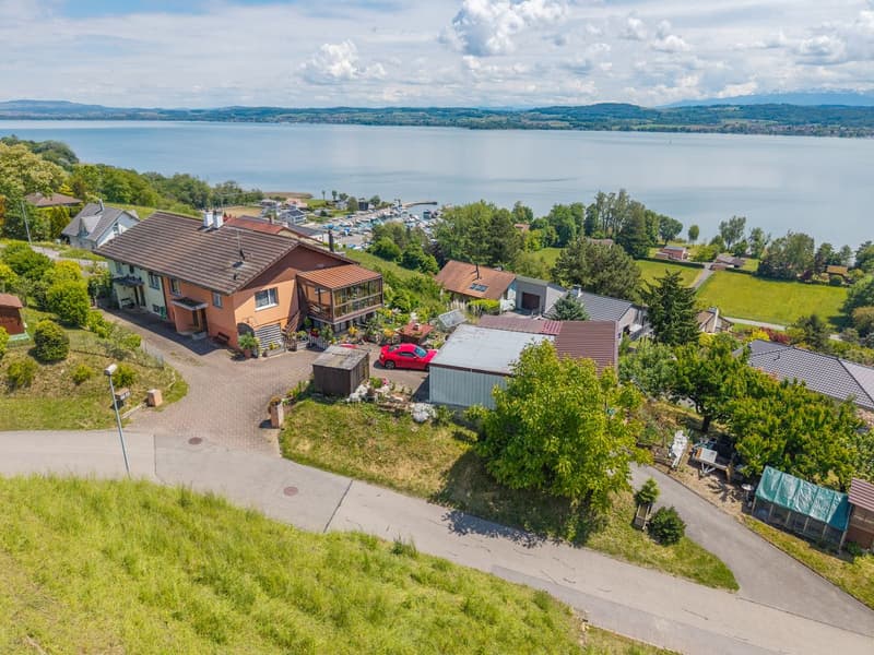Magnifique terrain avec vue sur le lac de Morat et la possibilité de construire appartement ou maison (7)