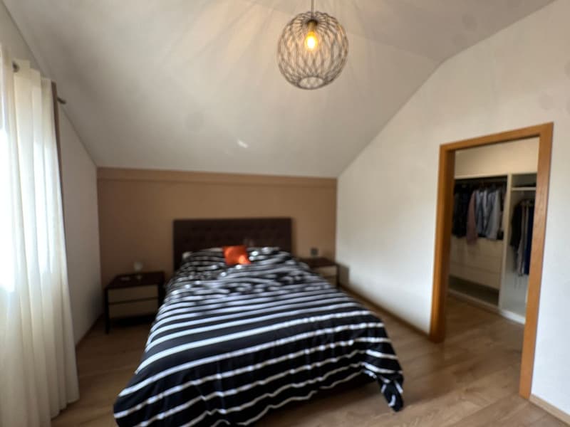 Superbe maison d'architecte individuelle située à seulement 18 minutes de Bulle. (9)