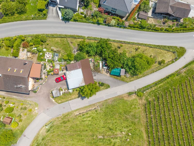 Haus mit Blick auf den Murtensee und Möglichkeit, eine weitere Wohnung oder ein Haus neben dem bestehenden zu bauen (7)