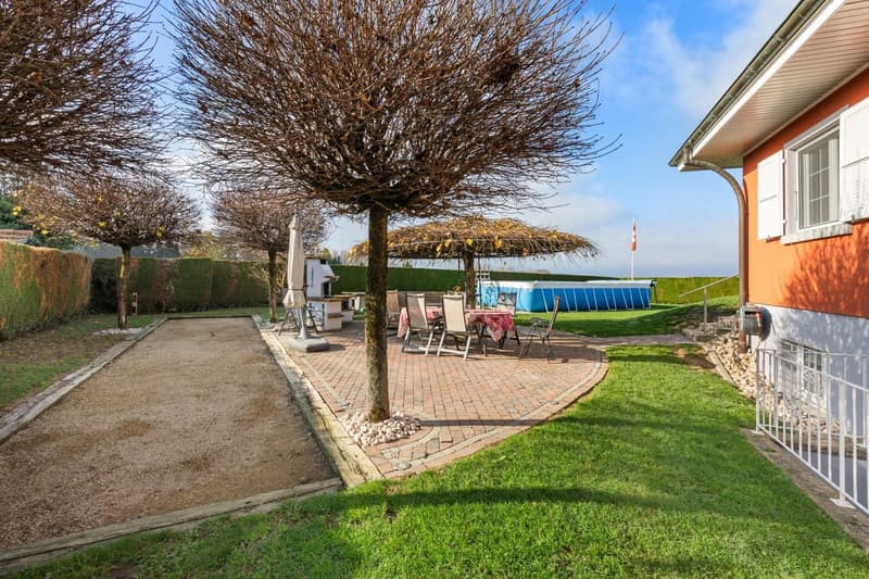 Prächtige Villa am Rande der landwirtschaftlichen Zone mit Zugang zum See (13)