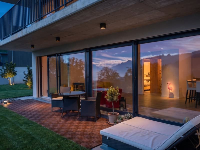 Appartement moderne de 2.5 pièces avec terrasse et jardin privatif (1)
