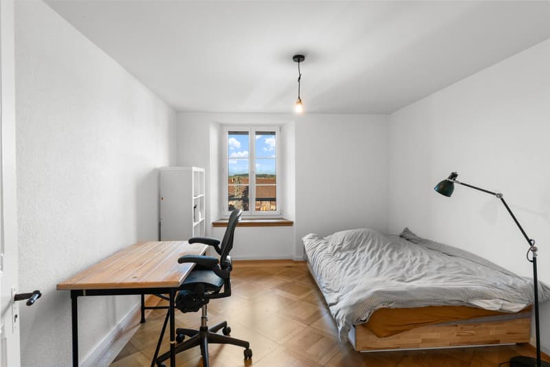 Un appartement de caractère de 5.5 pièces où le charme de l'ancien rencontre le confort du contemporain (11)