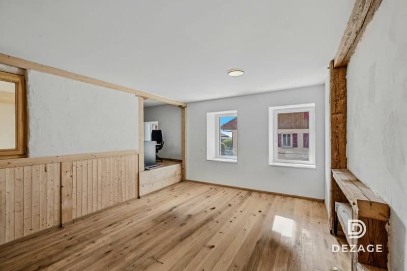 Bright duplex of 2 apartments, 10' from Aubonne (5)