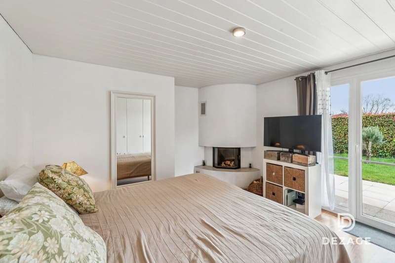 Villa with lake view, completely renovated and divided into several apartments (3)