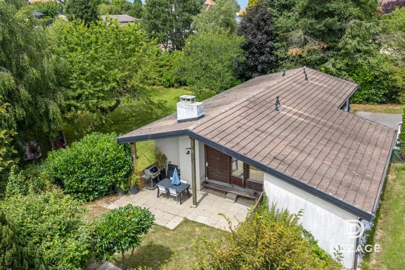 House to renovate with potential for expansion on a vast wooded plot! (2)