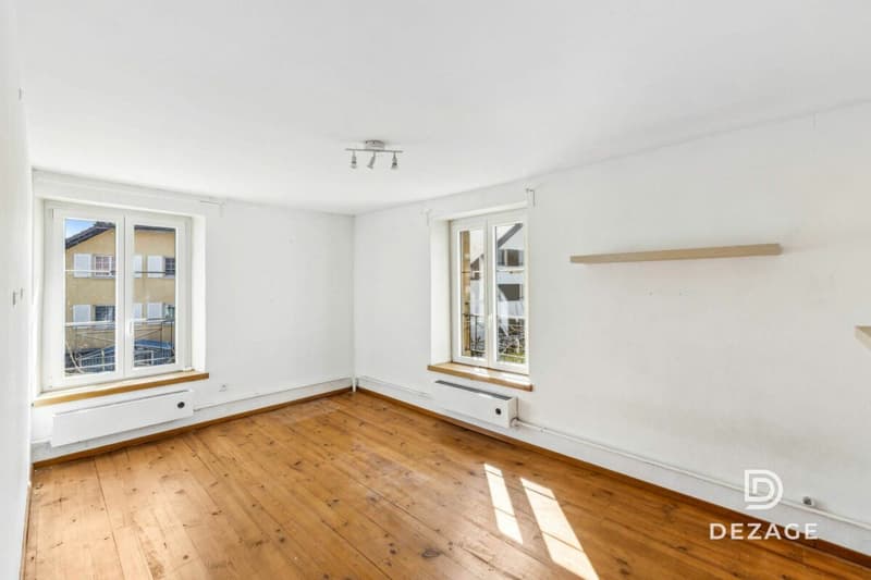Großes Dorfhaus mit großem Potenzial in Goumoens (12)