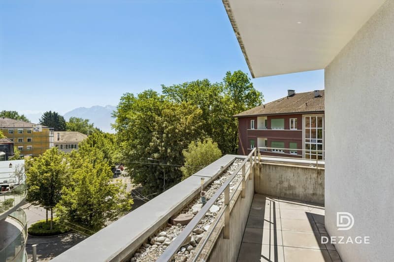 Magnifique attique-duplex de 165 m² avec terrasse entre Lausanne et Pully, proche de toutes les commodités (12)