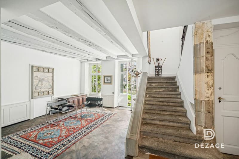 Somptueuse maison de maître rénovée avec soin, avec jardin de ville et au calme absolu (10)