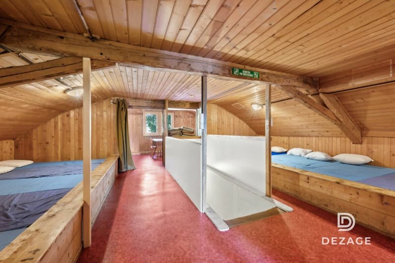Magnifique maison à renover au coeur d'un écrin naturel préservé (11)
