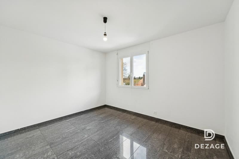 Appartement traversant aux volumes exceptionnels : 4 chambres et garage-box ! (10)