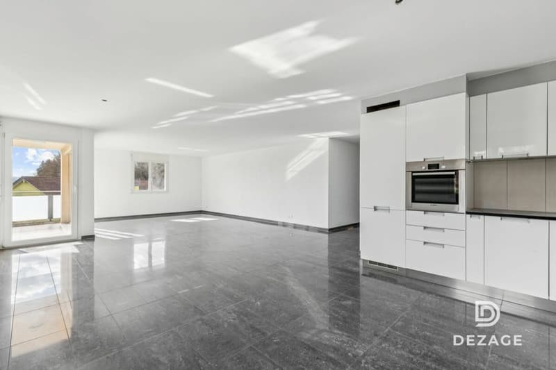 Grand appartement familial avec balcon couvert et vue sur le château d'Oron ! (5)
