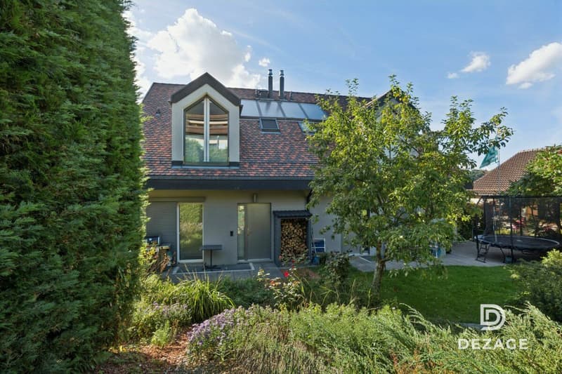 Magnifique duplex esprit maison avec ascenseur direct, jardin et vue imprenable sur le Lac ! (11)