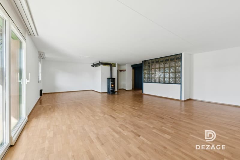 Spacieux appartement avec potentiel pour 5,5 pièces, au coeur du village ! (4)