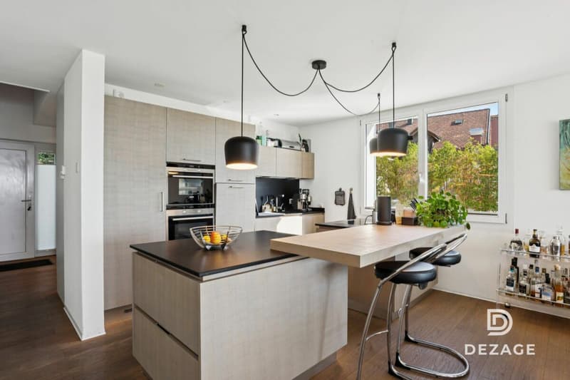 Magnifique duplex esprit maison avec ascenseur direct, jardin et vue imprenable sur le Lac ! (3)