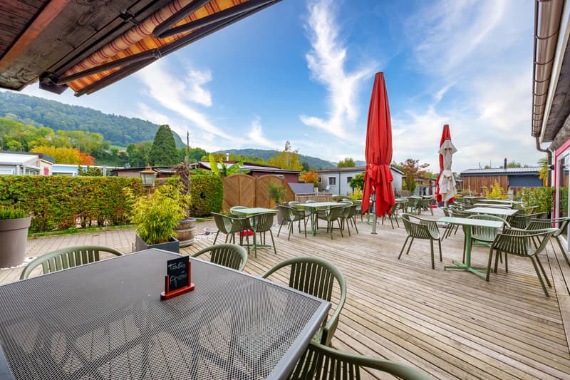 Restaurant in the heart of a privileged setting on the shores of Lake Neuchâtel (7)