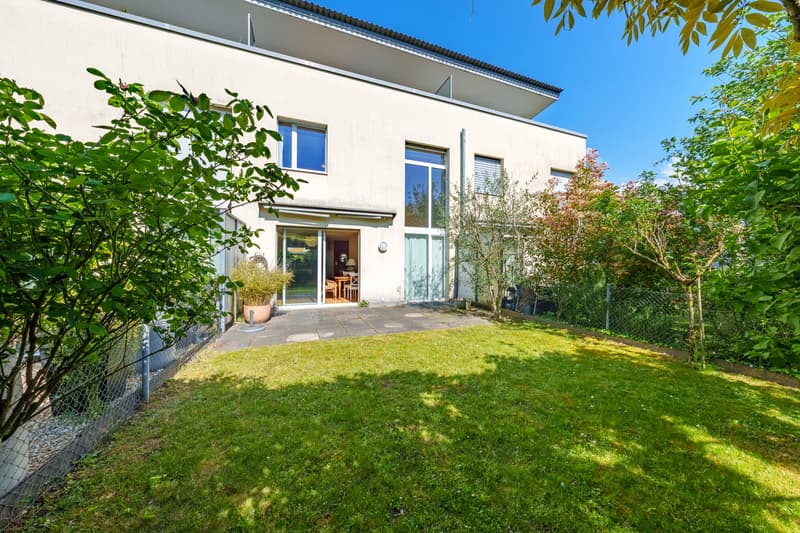 Spacious semi-detached house with a view of the lake (1)