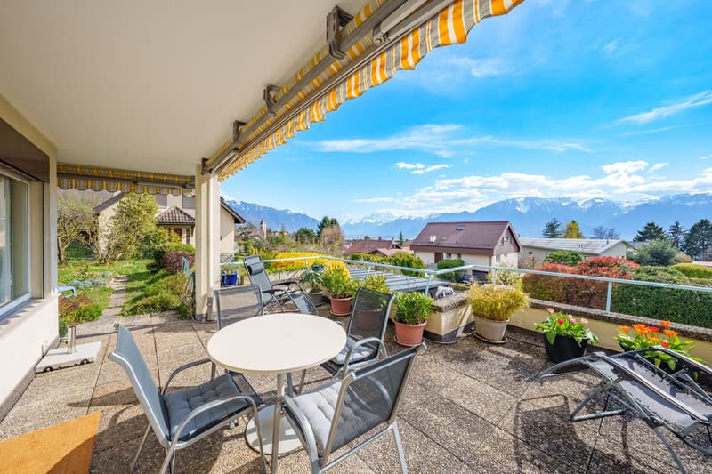 Apartment with 4.5 rooms, garden, lake view and mountain view (1)