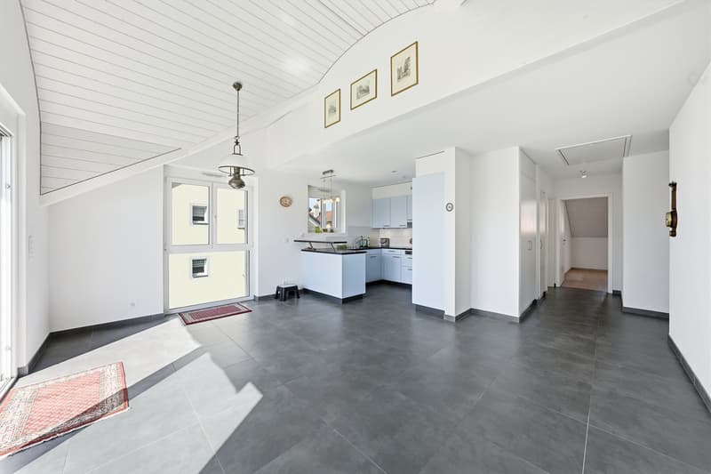3.5-room attic apartment with unobstructed view in the city center (5)