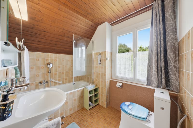 Superbe villa familiale de 5.5 pièces avec grand jardin et vue dégagée (10)