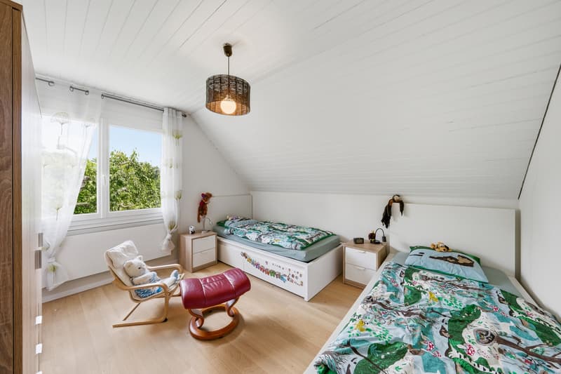 Superbe villa familiale de 5.5 pièces avec grand jardin et vue dégagée (9)