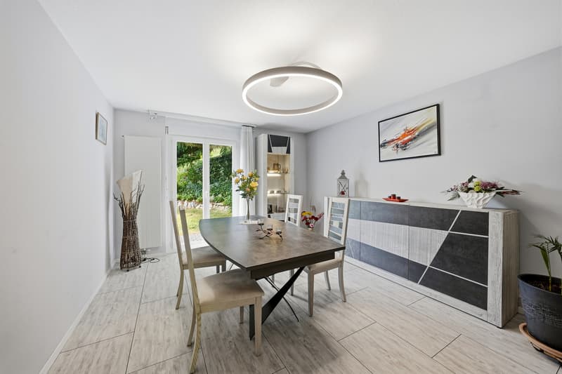 Superbe villa familiale de 5.5 pièces avec grand jardin et vue dégagée (7)