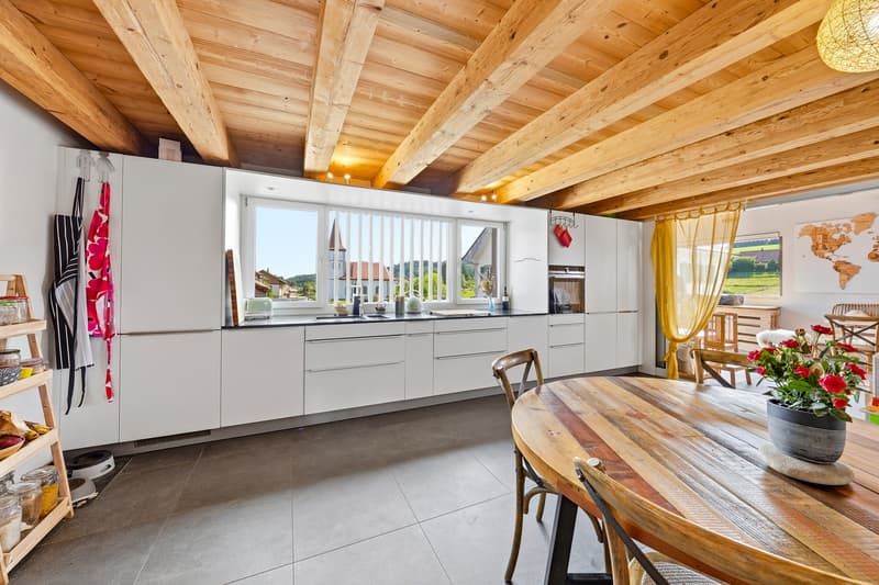 Wohnung mit 4,5 Zimmern in einem renovierten Bauernhaus im Triplex (6)