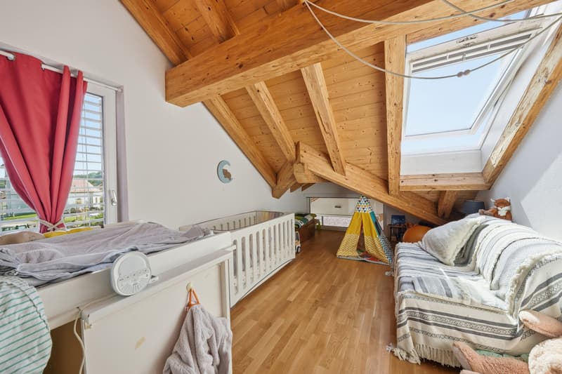 Wohnung mit 4,5 Zimmern in einem renovierten Bauernhaus im Triplex (12)
