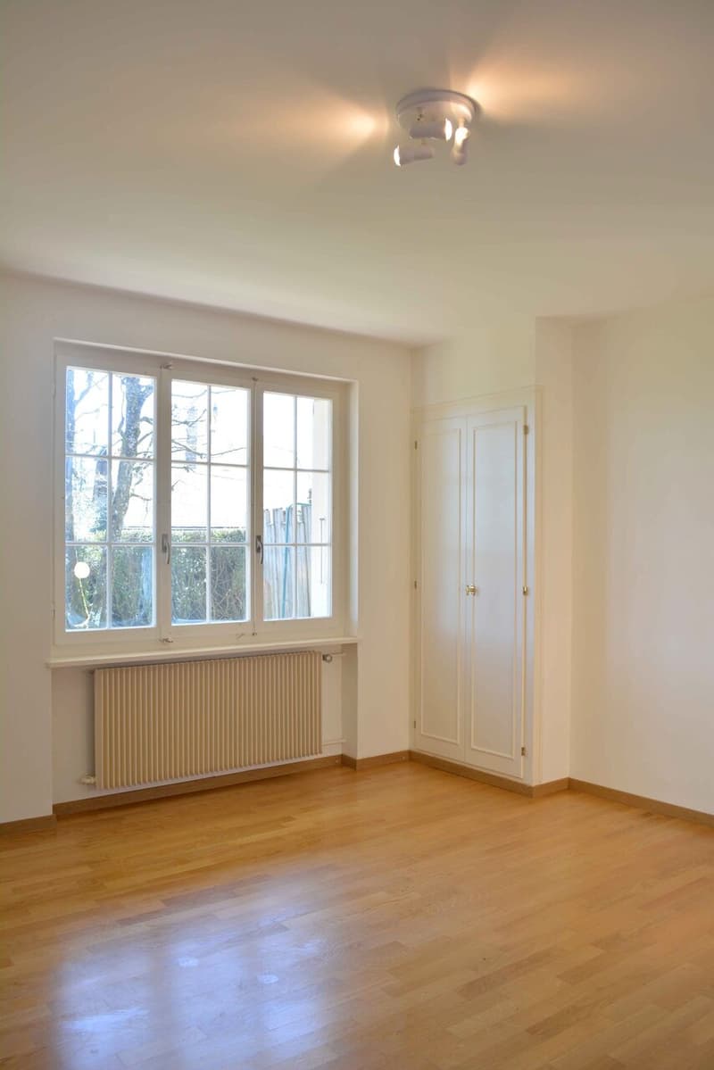 Geräumige Villa mit 6.5 Zimmern in der Nähe aller Annehmlichkeiten (10)