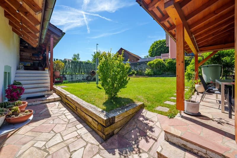 Ravissant appartement de 5,5 pièces en duplex dans une ferme rénovée (3)