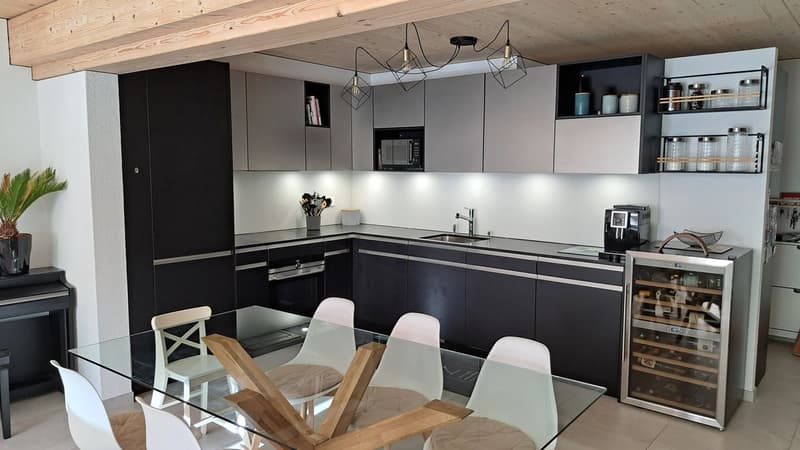 Bel appartement de 4,5 pièces avec terrasse et ascenseur (7)
