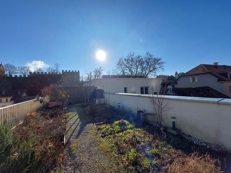 Appartement moderne de 3,5 pièces bénéficiant d'une terrasse et d'un garage (7)