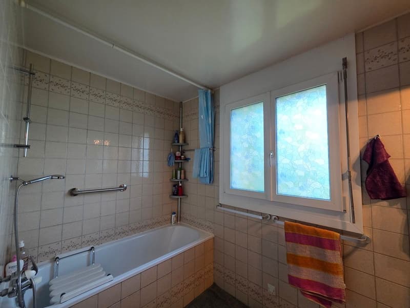 Appartement lumineux de 5,5 pièces avec ascenseur et garage (8)