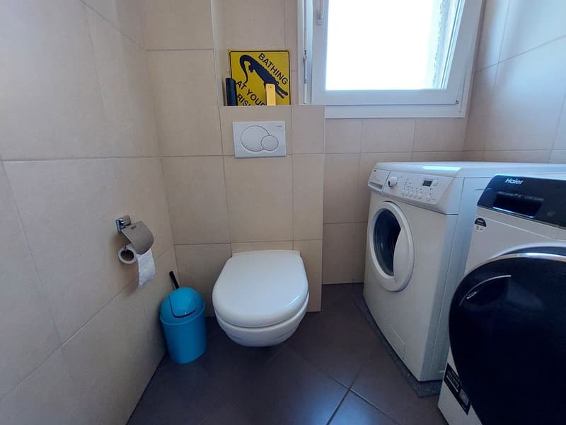 Appartement en attique avec  terrasse, garage double et place de parc extérieure (11)