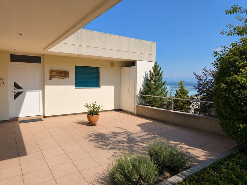 Villa Terrasse de 5,5 pièces avec vue époustouflante sur le lac et les Alpes (13)