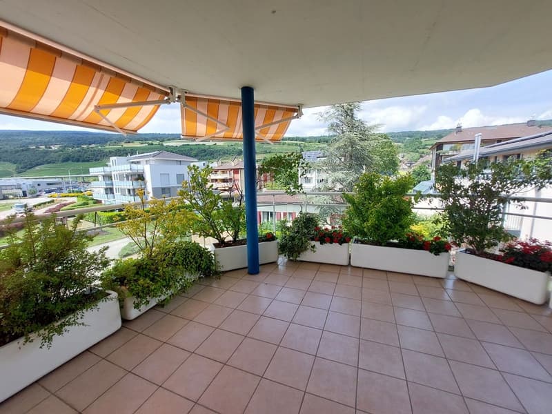 En exclusivité appartement exceptionnel de 160 m² habitables, agrémenté d'une terrasse de 28 m² et d'un garage-box. (2)