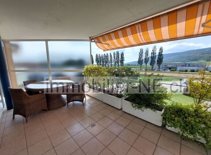 En exclusivité appartement exceptionnel de 160 m² habitables, agrémenté d'une terrasse de 28 m² et d'un garage-box. (1)