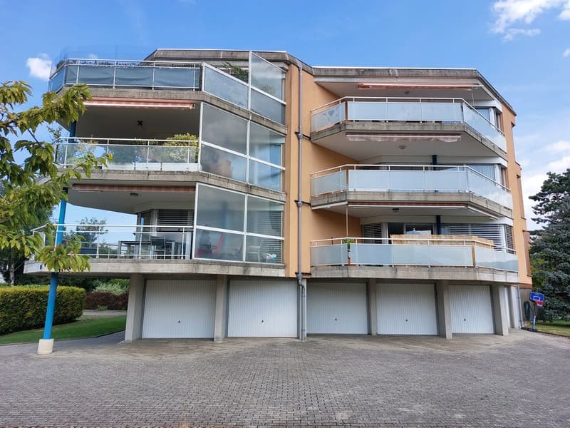 En exclusivité appartement exceptionnel de 160 m² habitables, agrémenté d'une terrasse de 28 m² et d'un garage-box. (12)