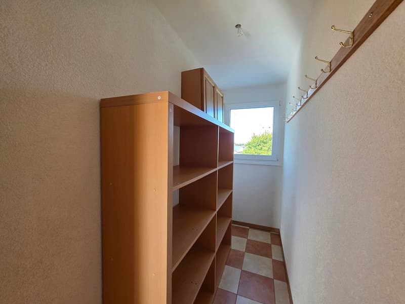 Appartement 5,5 pièces avec terrasse, garage double et place de parc extérieure (9)