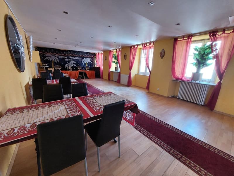 Immeuble de rendement avec un restaurant et 15 chambres (11)