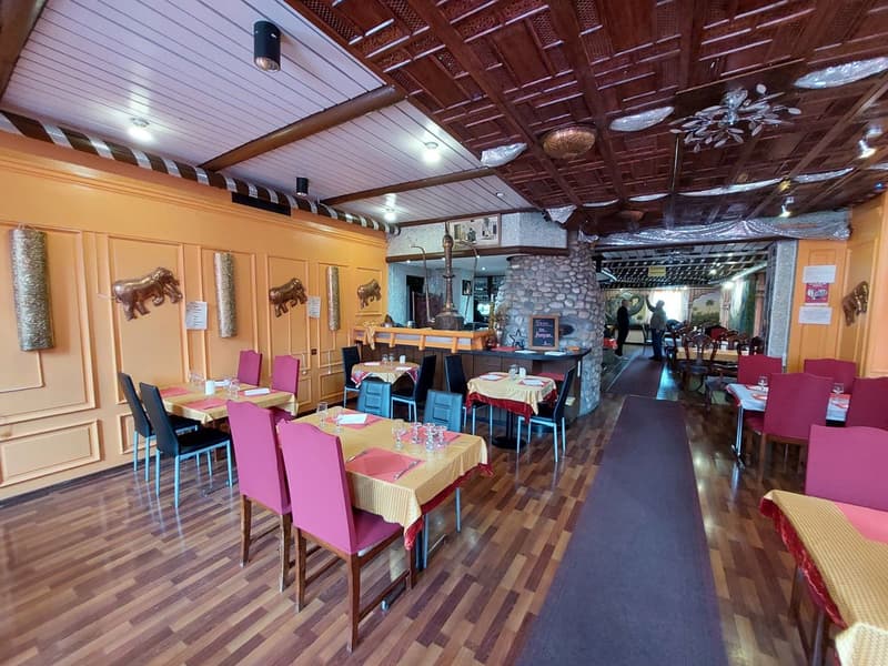 Immeuble de rendement avec un restaurant et 15 chambres (4)