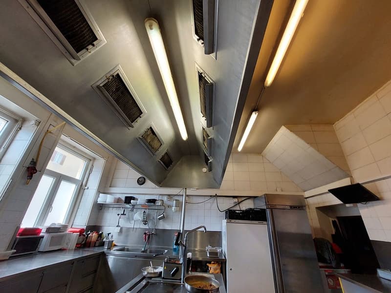 Immeuble de rendement avec un restaurant et 15 chambres (8)