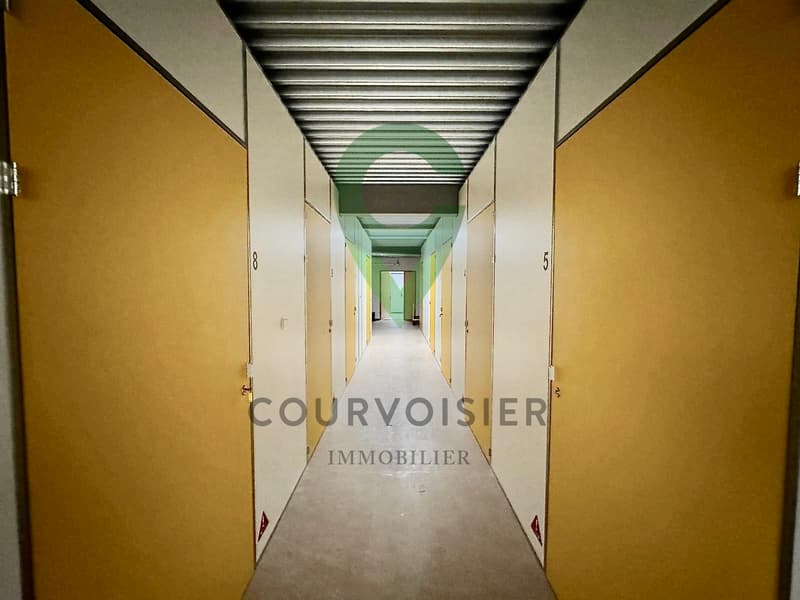 Fléxibilité du local de stockage à l'espace de coworing, cabinet (3)